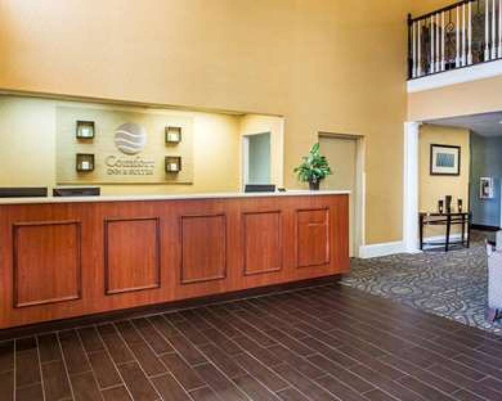 Comfort Inn And Suites At Stone Mountain 4