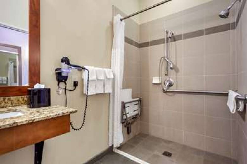 COMFORT INN AND SUITES AVERA SOUTHW 9