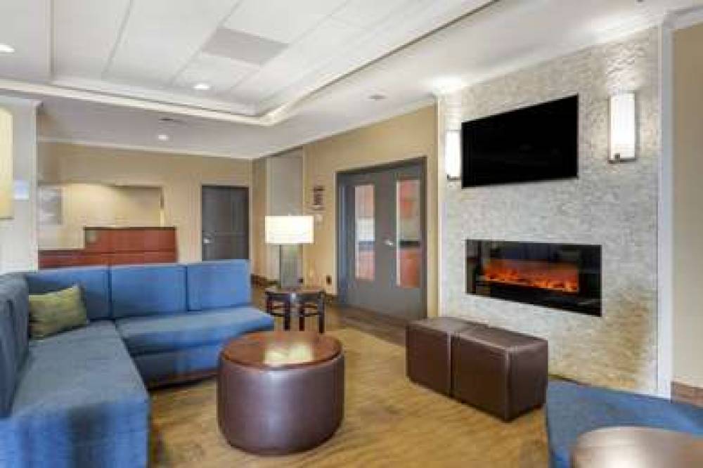 Comfort Inn And Suites Blytheville 5