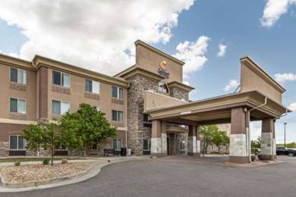 COMFORT INN AND SUITES BRIGHTON DEN 2