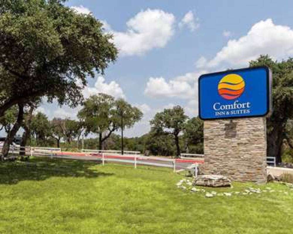 Comfort Inn And Suites Burnet 2