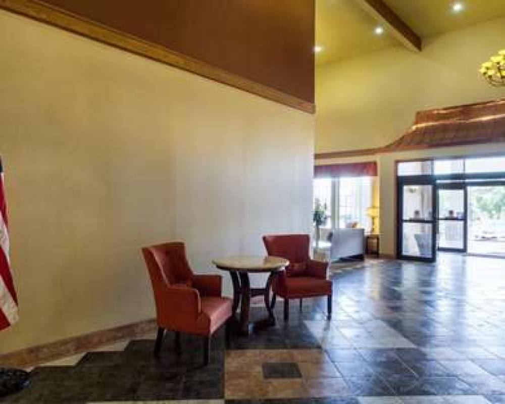 Comfort Inn And Suites Burnet 7