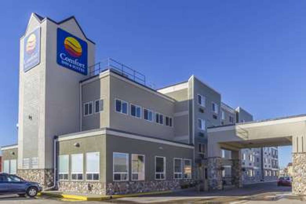 Comfort Inn And Suites 1