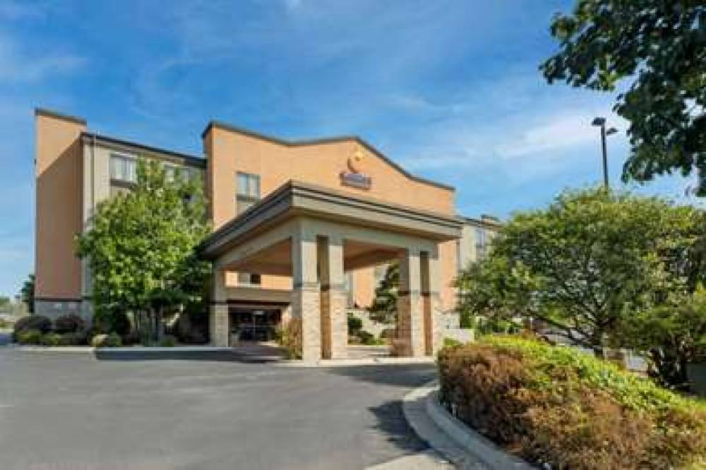 Comfort Inn And Suites 5