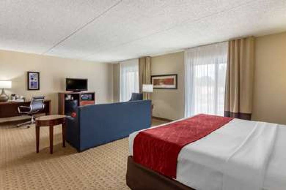 Comfort Inn And Suites 6