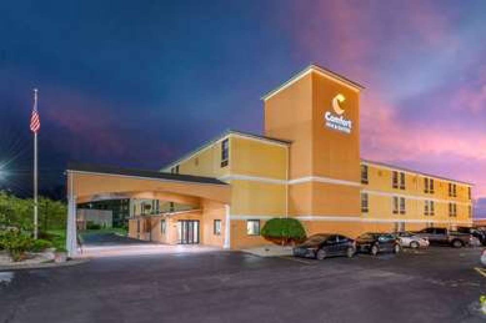 Comfort Inn And Suites 2