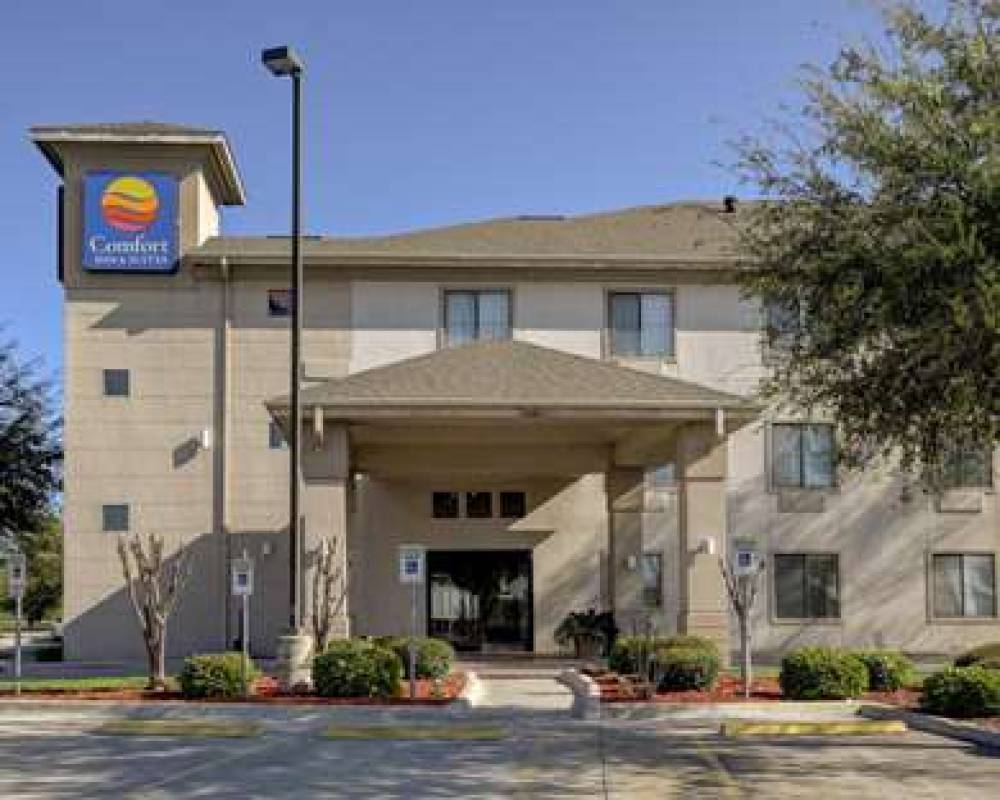 Comfort Inn And Suites 2