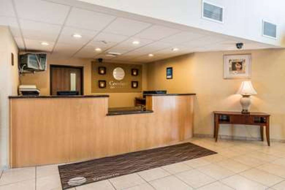 Comfort Inn And Suites 3