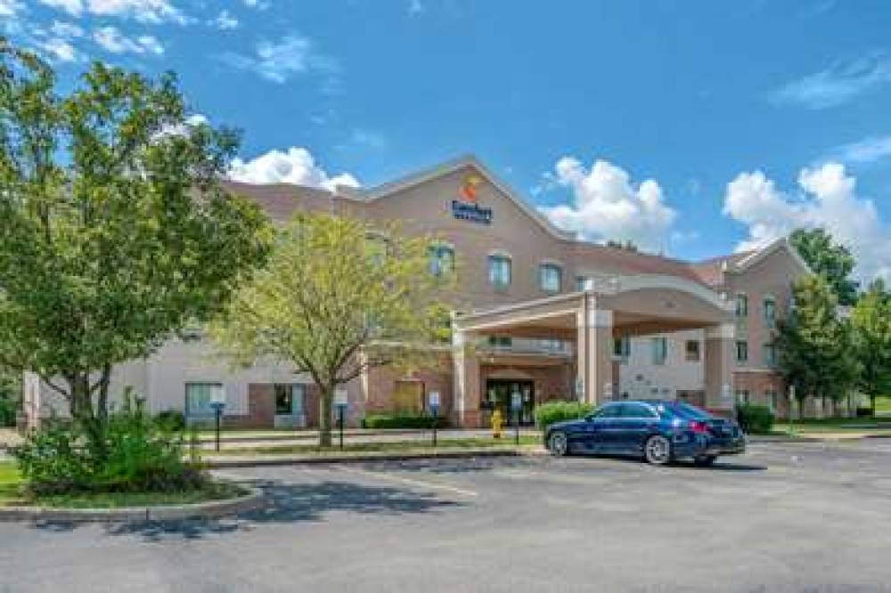 Comfort Inn And Suites 1