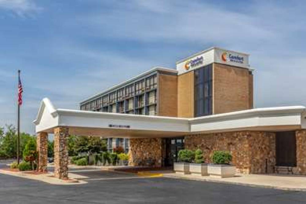 Comfort Inn And Suites 1