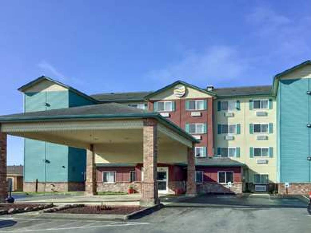 Comfort Inn And Suites 1