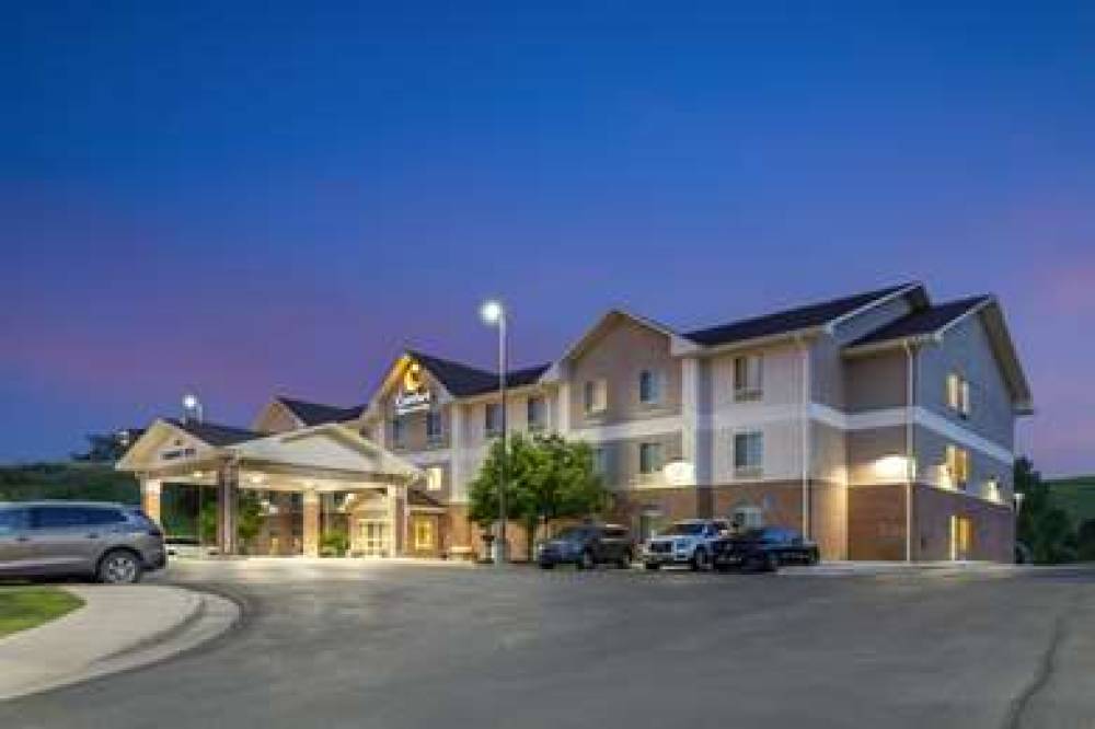 Comfort Inn And Suites 1