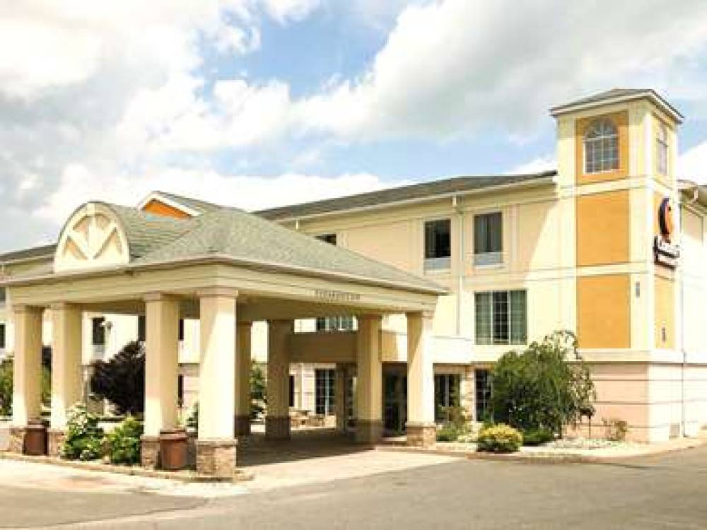 Comfort Inn And Suites 1