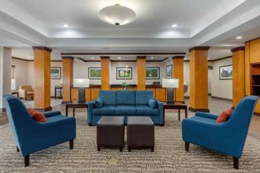 Comfort Inn And Suites 6