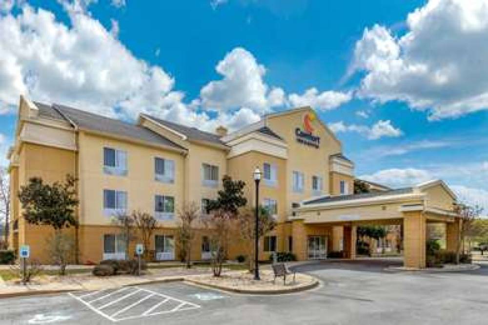 Comfort Inn And Suites 2