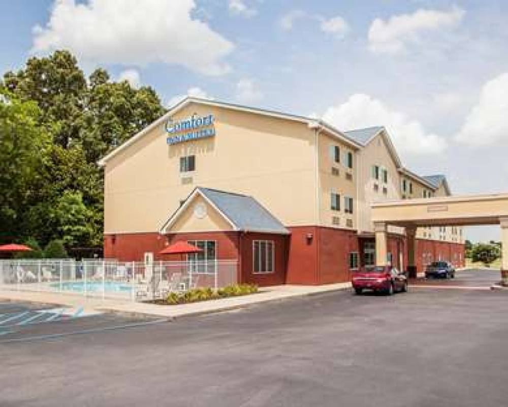 Comfort Inn And Suites 1