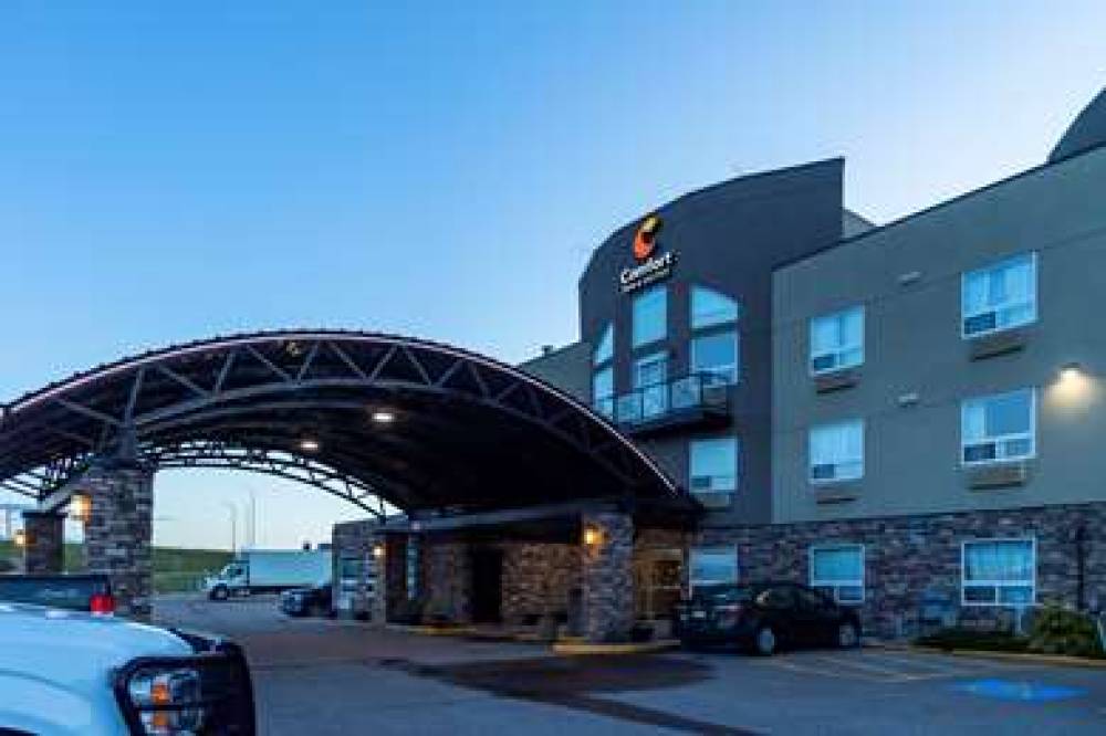 Comfort Inn And Suites 2