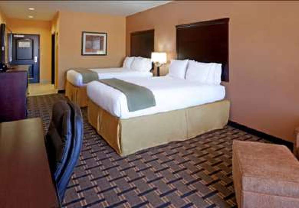 COMFORT INN AND SUITES DALLAS 9