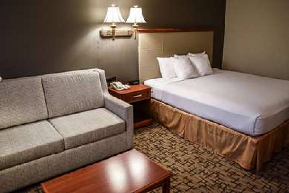 COMFORT INN AND SUITES DOWNTOWN TAC 10