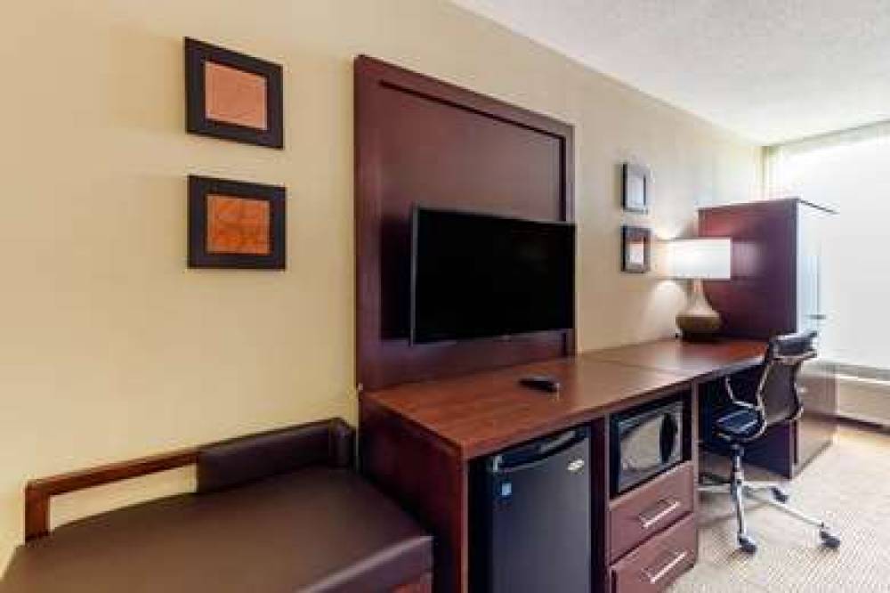 COMFORT INN AND SUITES DURHAM NEAR 10