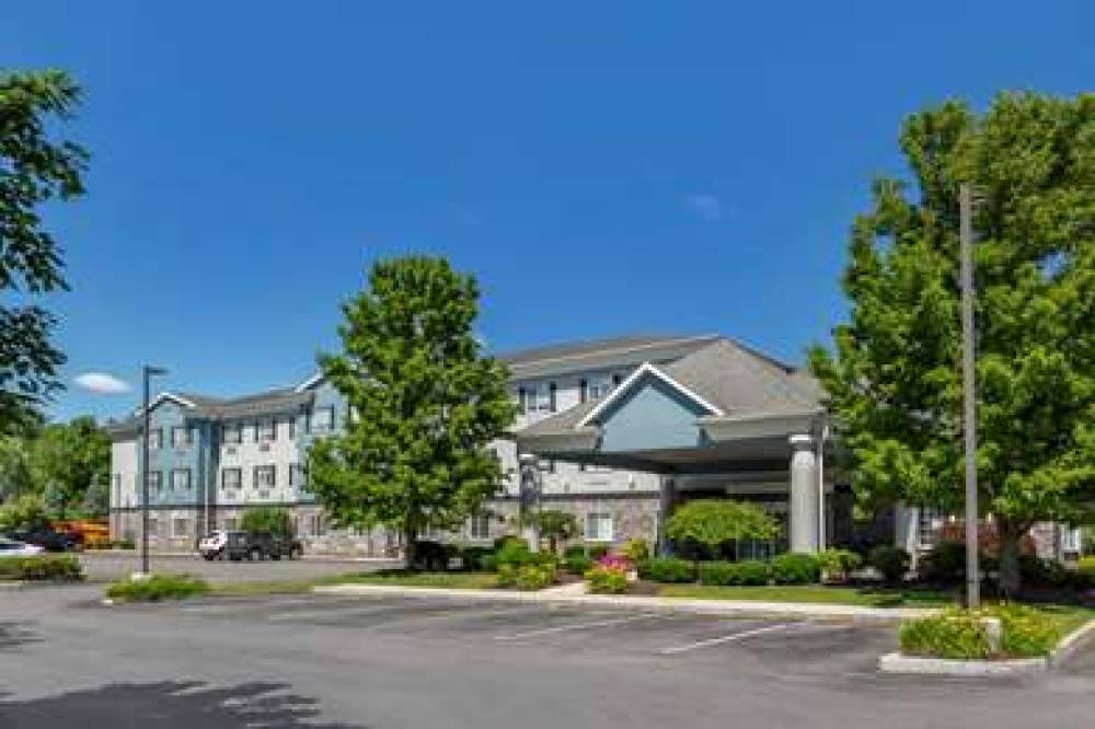 Comfort Inn And Suites East Greenbush - Albany 1