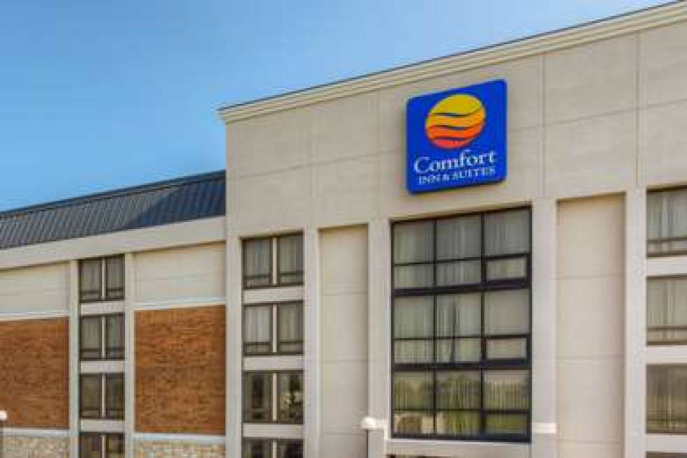 COMFORT INN AND SUITES EVANSVILLE A 3