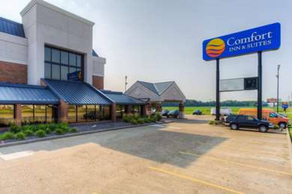 COMFORT INN AND SUITES EVANSVILLE A 1