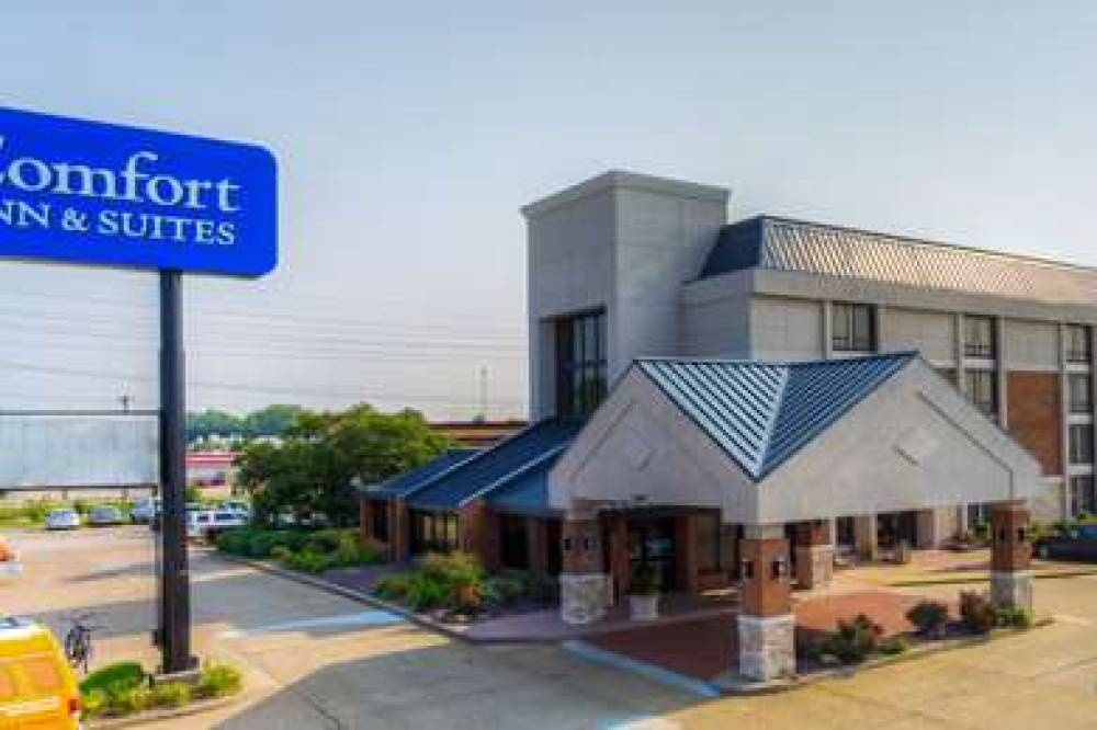 COMFORT INN AND SUITES EVANSVILLE A 2