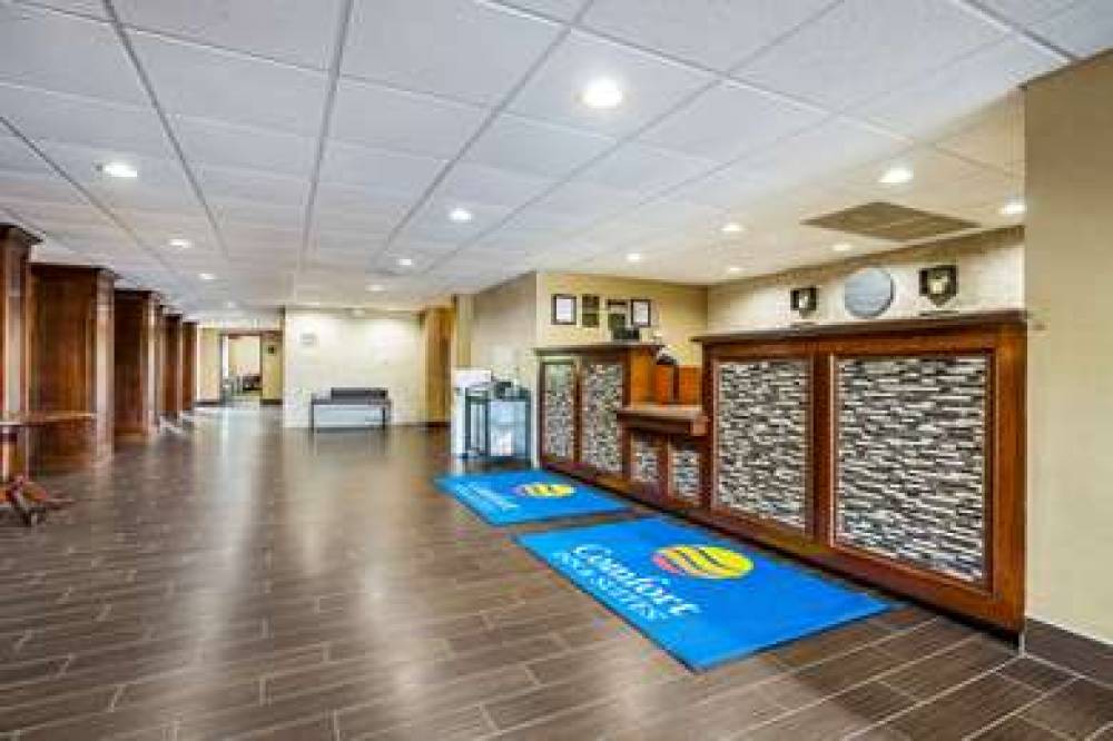 COMFORT INN AND SUITES FAIRBORN NEA 6