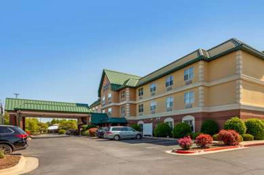 Comfort Inn And Suites Fayetteville