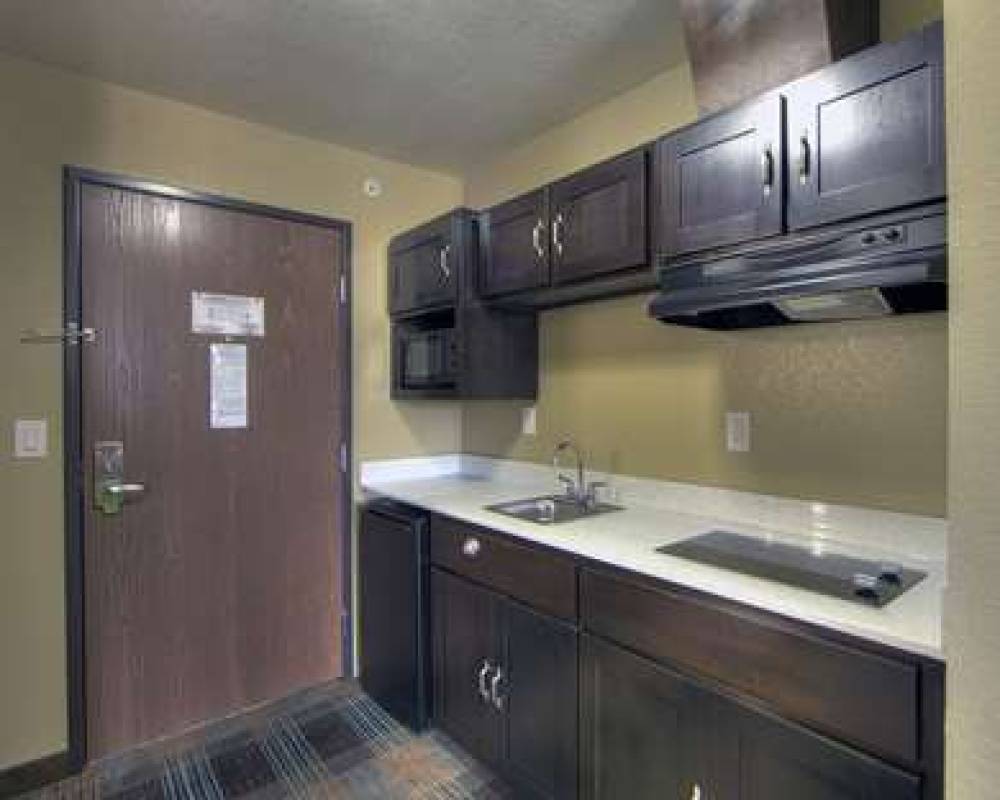 COMFORT INN AND SUITES FORT WORTH W 9