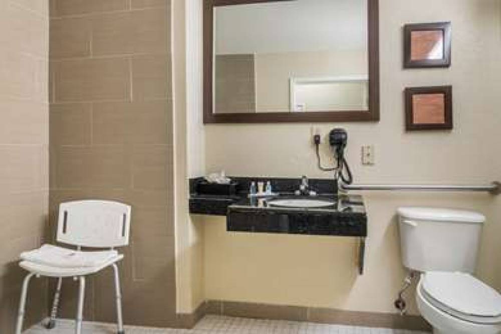 Comfort Inn And Suites Galleria 8