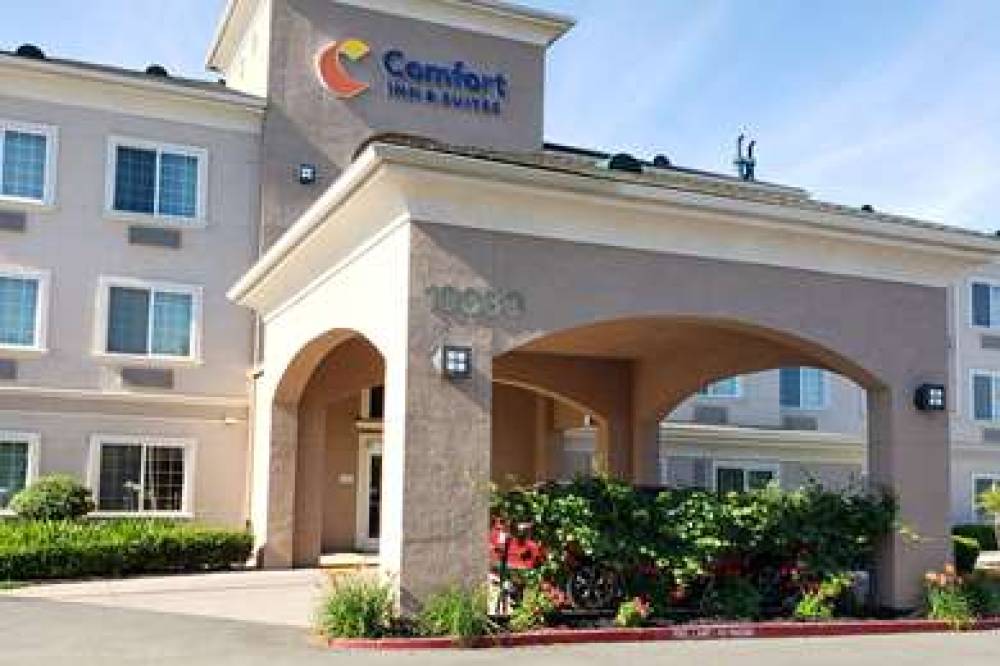 Comfort Inn And Suites Galt - Lodi North 1