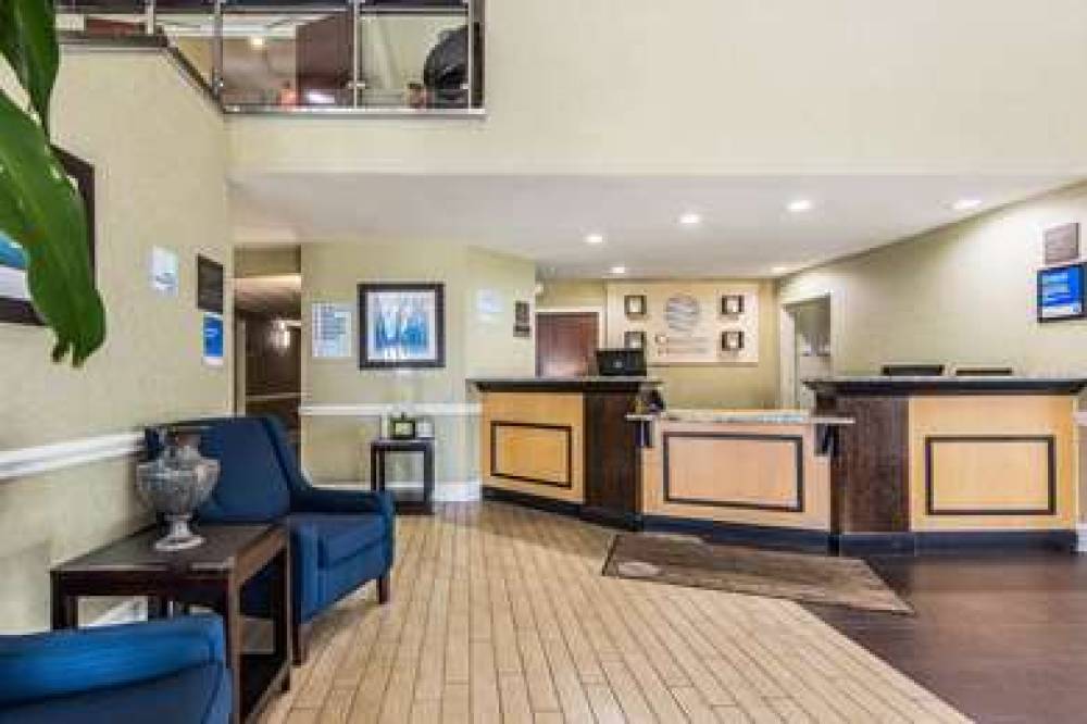 COMFORT INN AND SUITES GREENWOOD NE 4