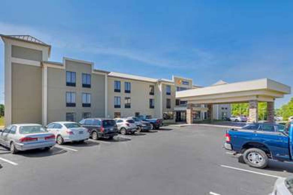 COMFORT INN AND SUITES GREER - GREE 1