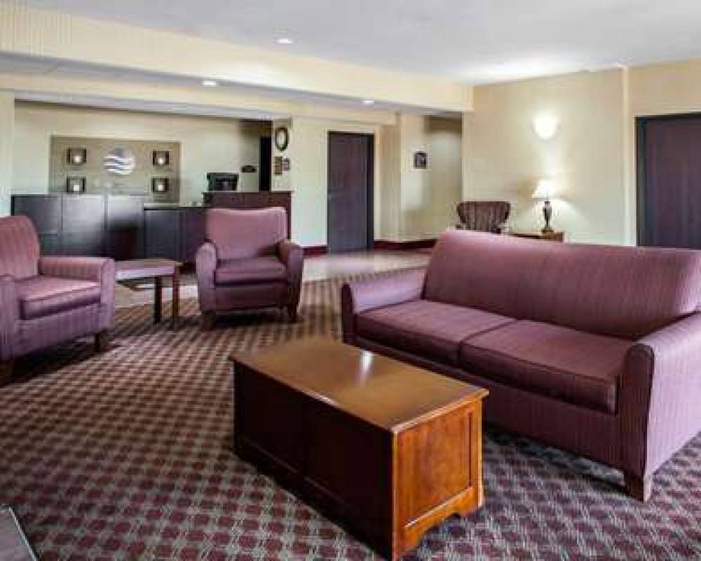 Comfort Inn And Suites Harrisonville 5