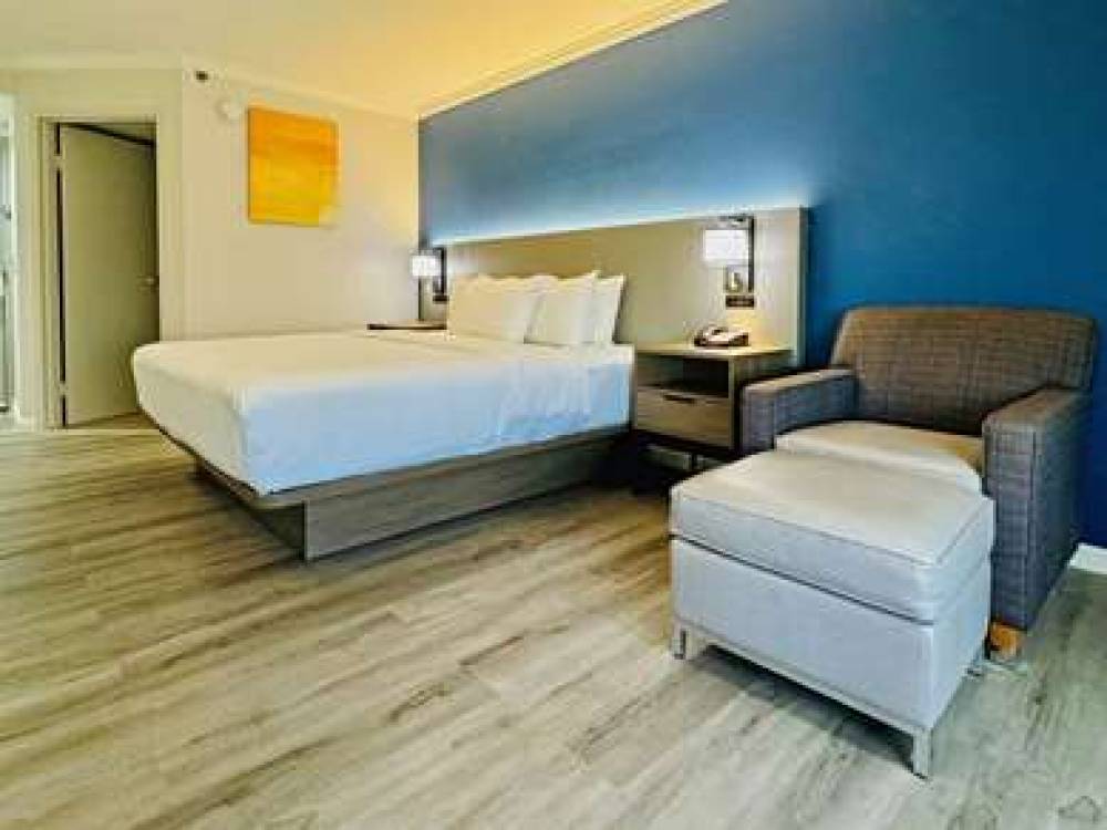 COMFORT INN AND SUITES HOUSTON I-10 5