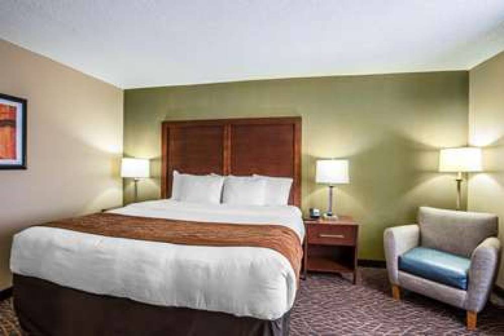 COMFORT INN AND SUITES KANNAPOLIS - 9