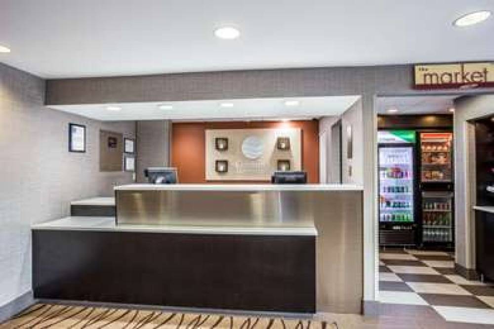 COMFORT INN AND SUITES KANNAPOLIS - 4