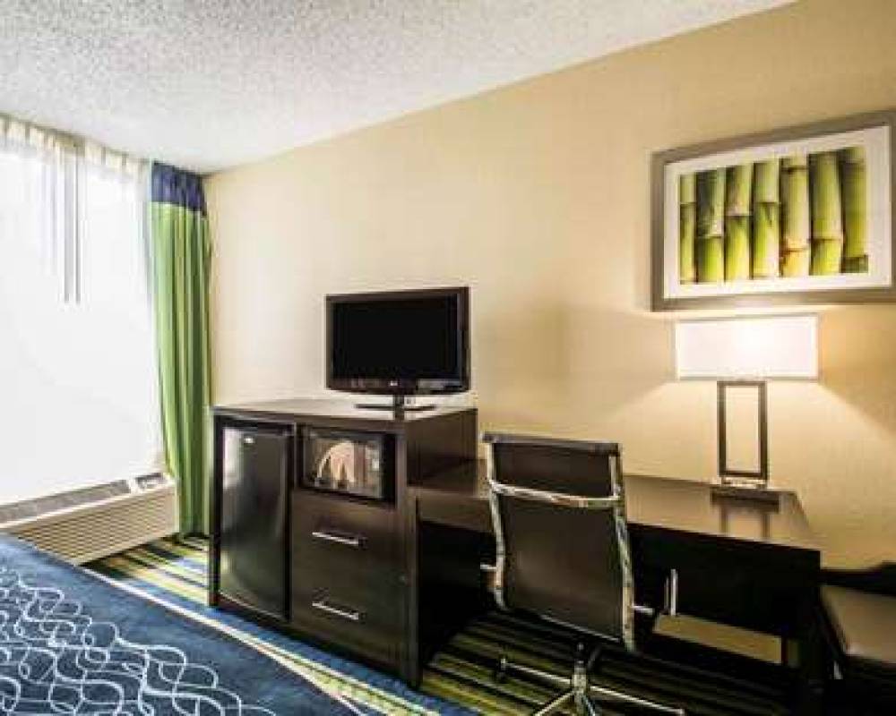 Comfort Inn And Suites Lantana - West Palm Beach S 8