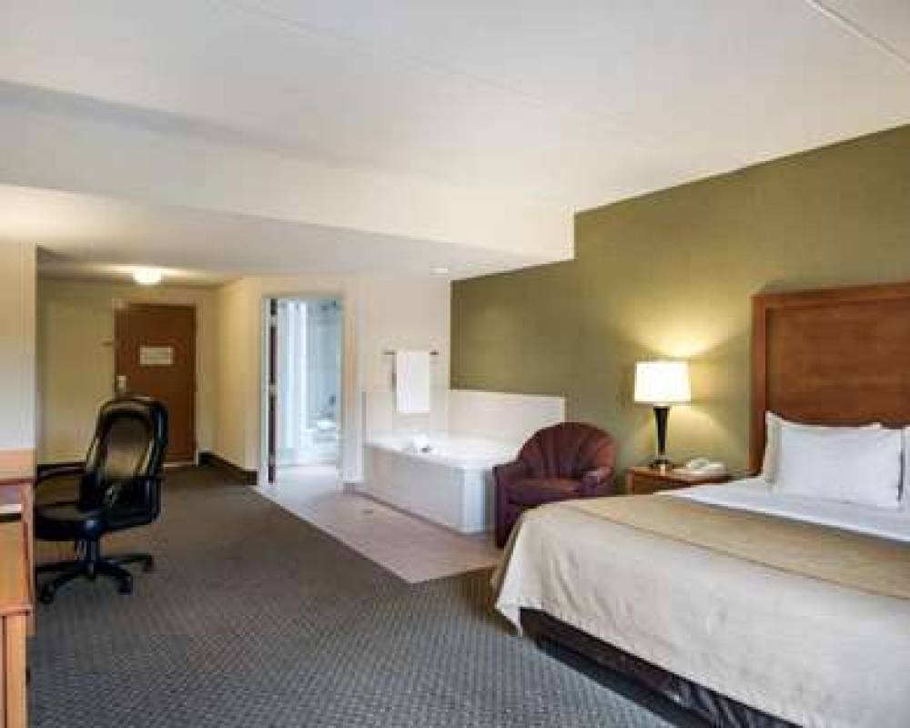 Comfort Inn And Suites LaVale - Cumberland 10