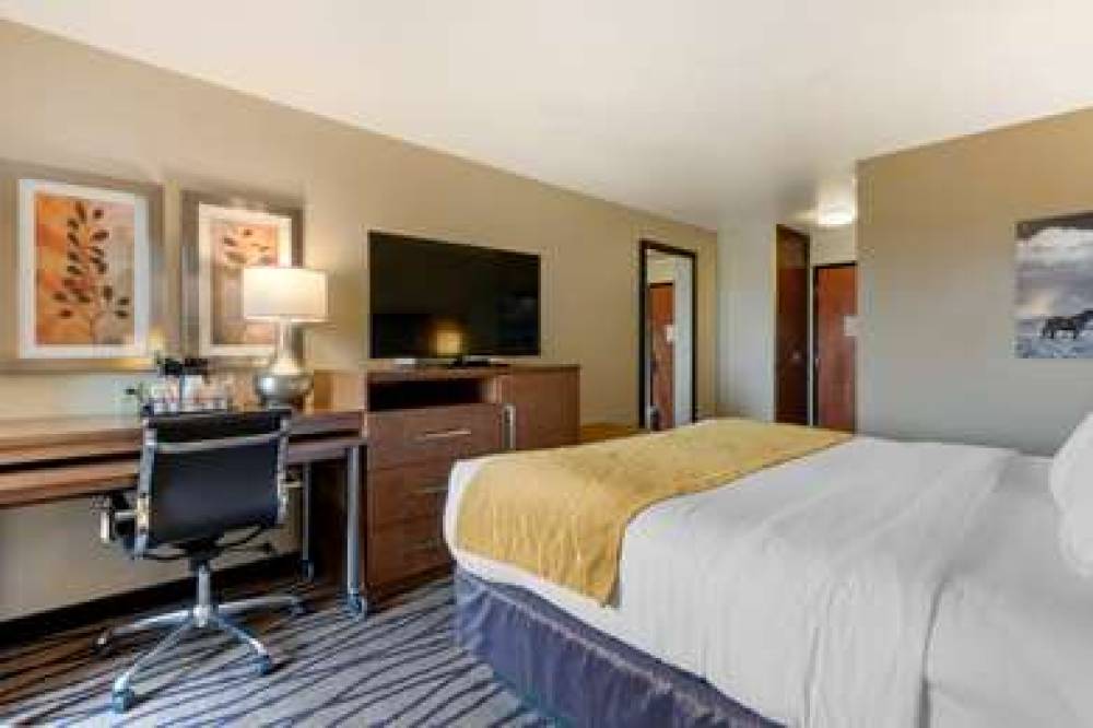 Comfort Inn And Suites Market - Airport 10