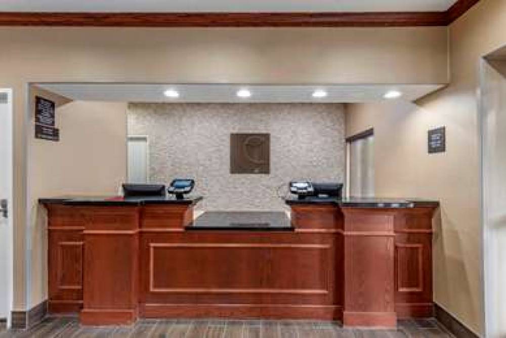 COMFORT INN AND SUITES MIDDLETOWN 3