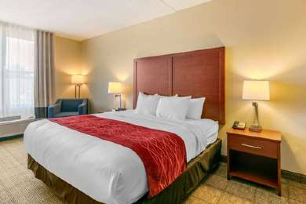 COMFORT INN AND SUITES NASHVILLE FR 6