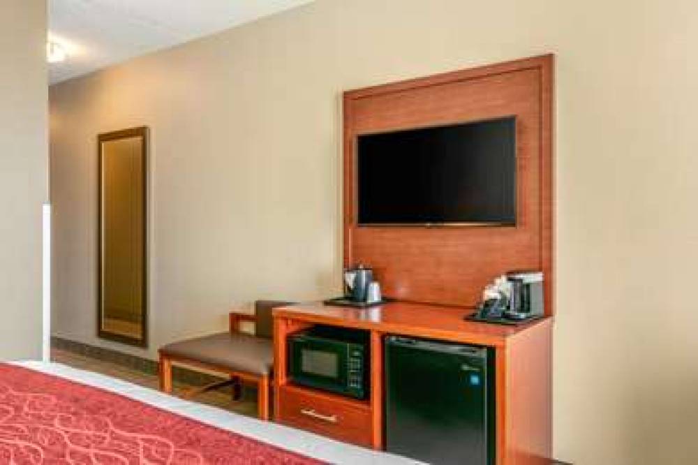 COMFORT INN AND SUITES NASHVILLE FR 10