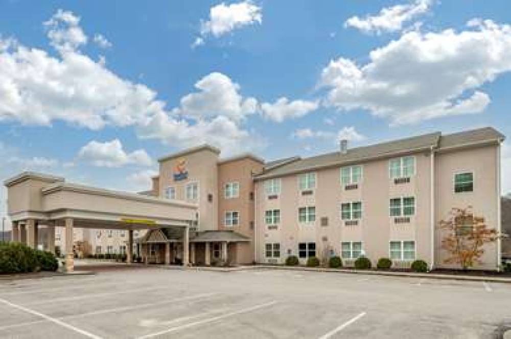 COMFORT INN AND SUITES NORTHERN KEN 1