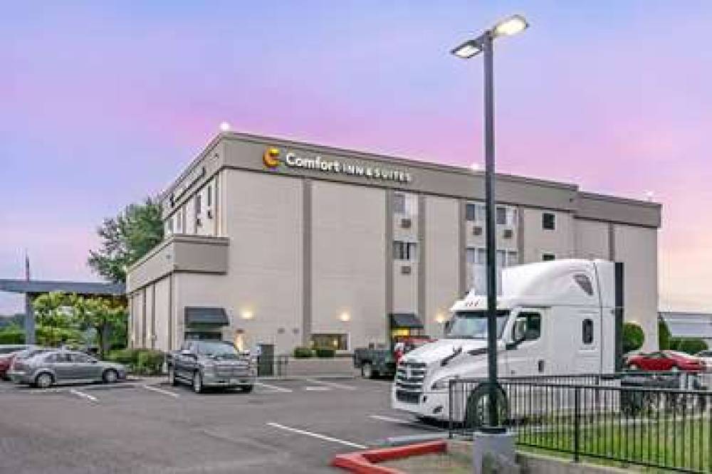 COMFORT INN AND SUITES PACIFIC - AU 6