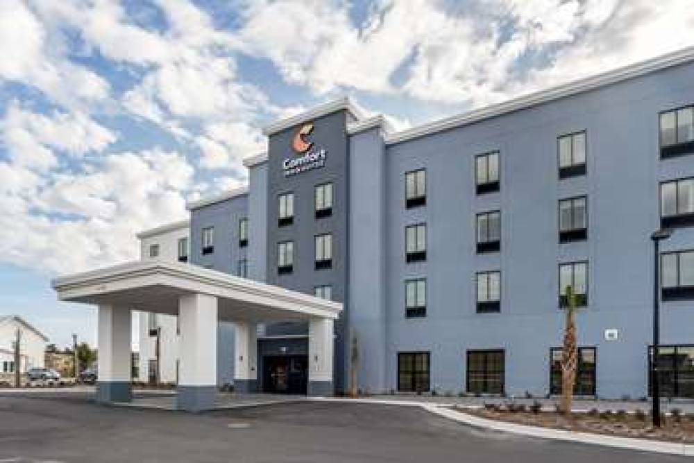 COMFORT INN AND SUITES PANAMA CITY 1