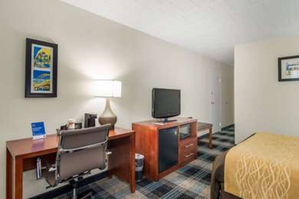 Comfort Inn And Suites Pittsburgh 9