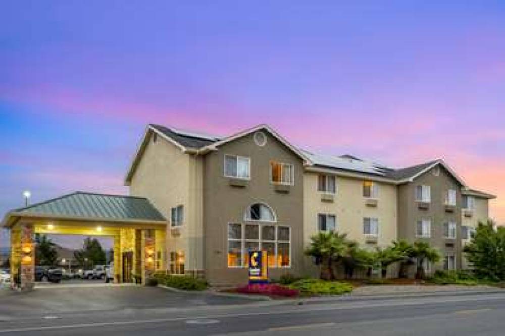 Comfort Inn And Suites Redwood Country 3